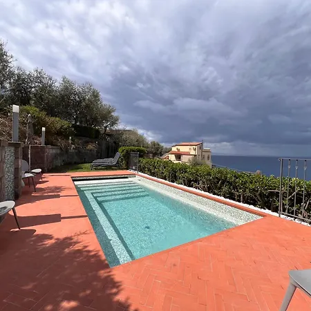 & Else 4* Sorrento