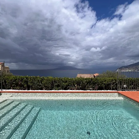 & Else 4* Sorrento