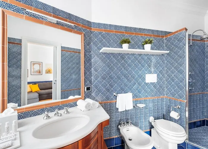 & Else Πανσιόν Σορέντο