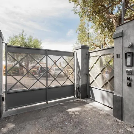 & Else بيت ضيافة سورينتو