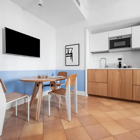 & Else Gasthuis Sorrento