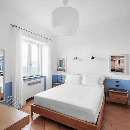 & Else بيت ضيافة